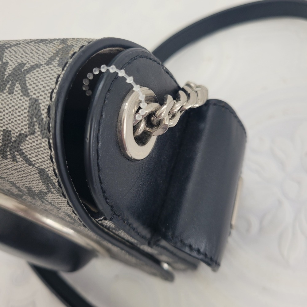 Michael Kors Studio Scout Collection Medium Moulded Camera Bag Black MK Logo New - Picture 9 of 16